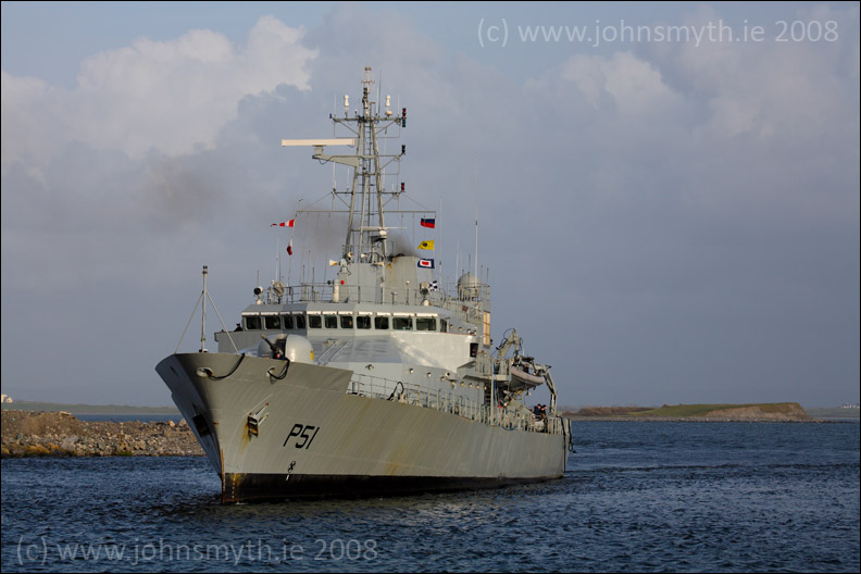 L E Roisin - Irish naval service vessel - approaches Galway Harbour